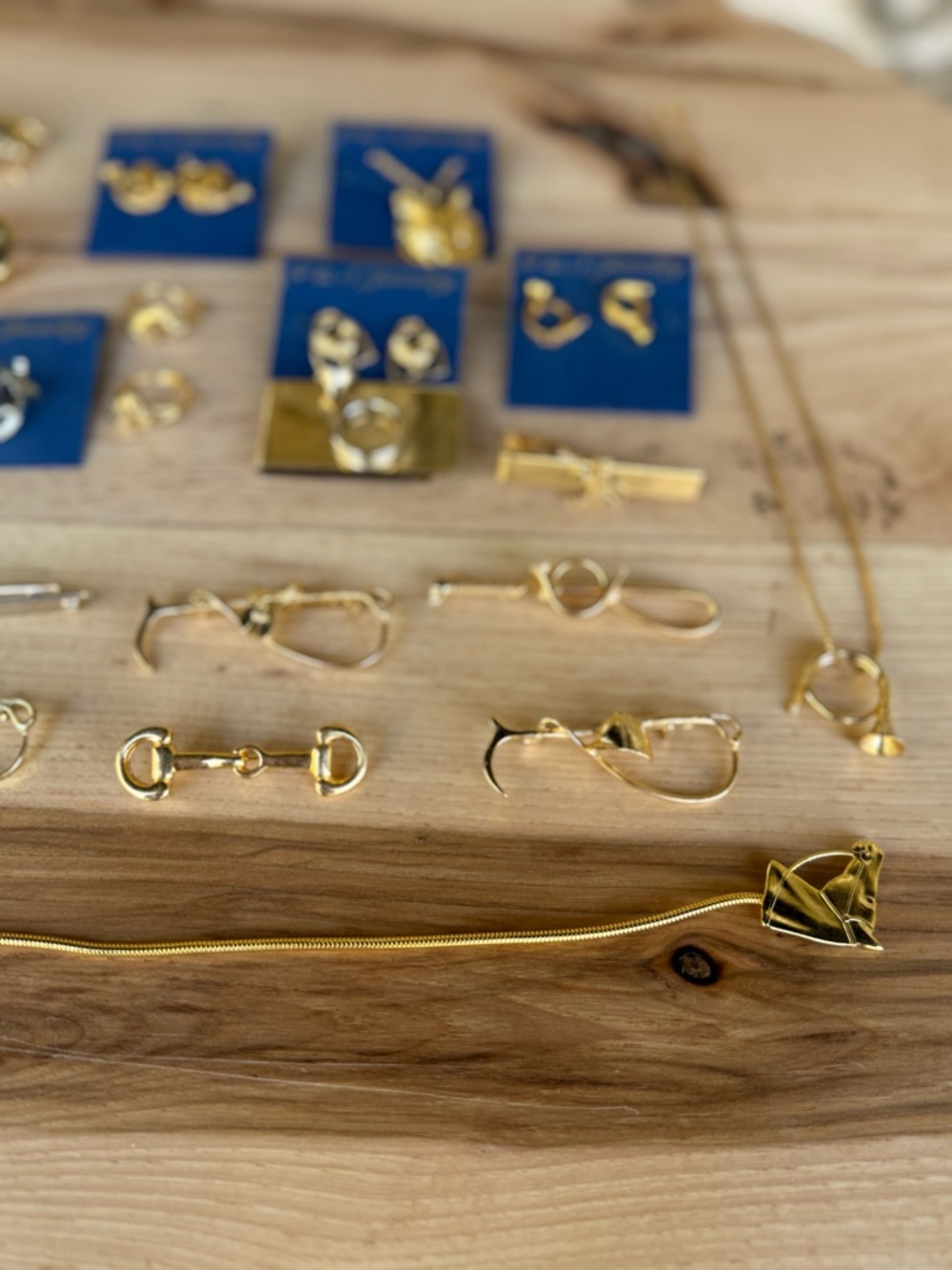 Gold Tone Vintage Equestrian Foxhunt Jewelry Lot 23 Pieces - Picture 4 of 7